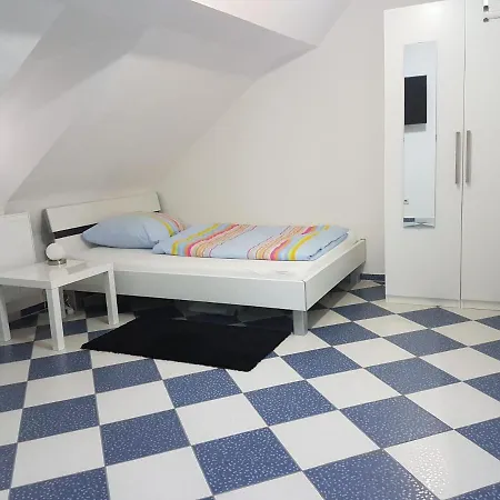 Ruhige Gemuetliche In Daxlanden Fuer Monteure, Pendler, Geschaefsreisen, Wochenendreisen Karlsruhe