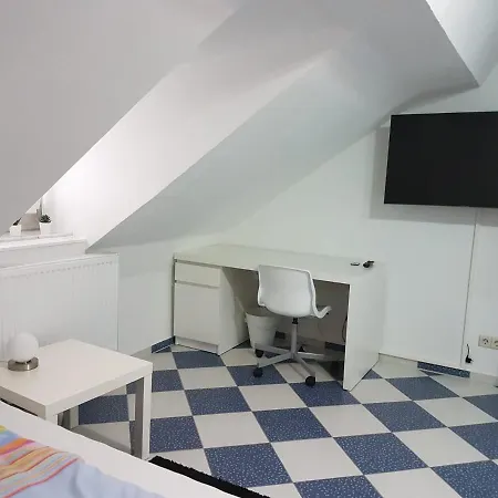 Ruhige Gemuetliche In Daxlanden Fuer Monteure, Pendler, Geschaefsreisen, Wochenendreisen *