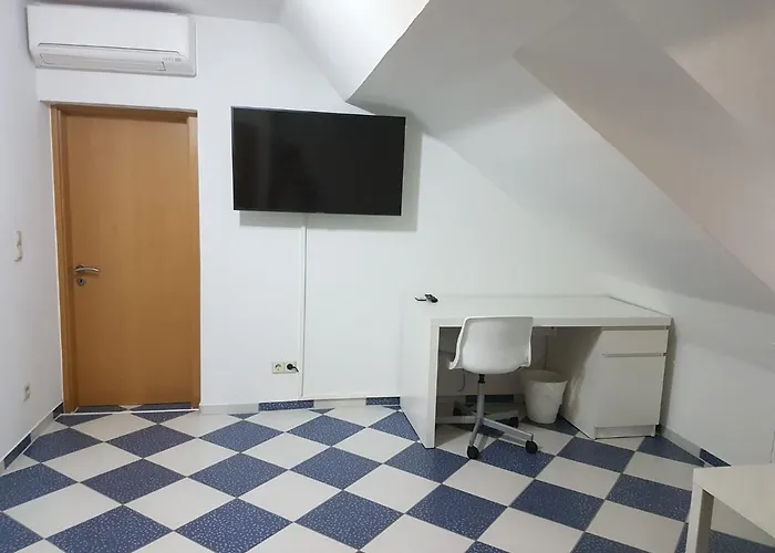 Ruhige Gemuetliche In Daxlanden Fuer Monteure, Pendler, Geschaefsreisen, Wochenendreisen *