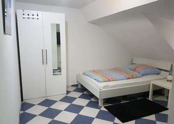 Apartamento Ruhige Gemuetliche In Daxlanden Fuer Monteure, Pendler, Geschaefsreisen, Wochenendreisen Karlsruhe